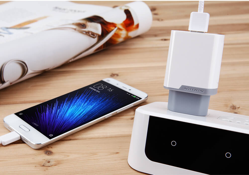 Зарядное устройство NILLKIN Fast Charge Adapter Quick Charge 3.0 (вилка Евро)