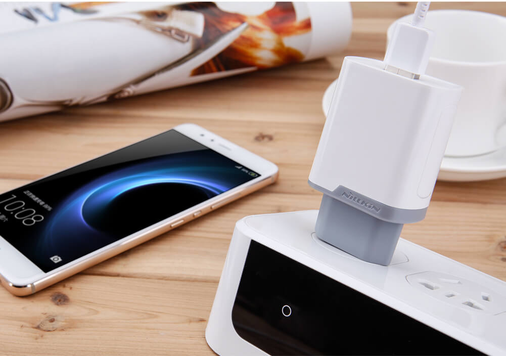 Зарядное устройство NILLKIN Fast Charge Adapter Quick Charge 3.0 (вилка Евро)