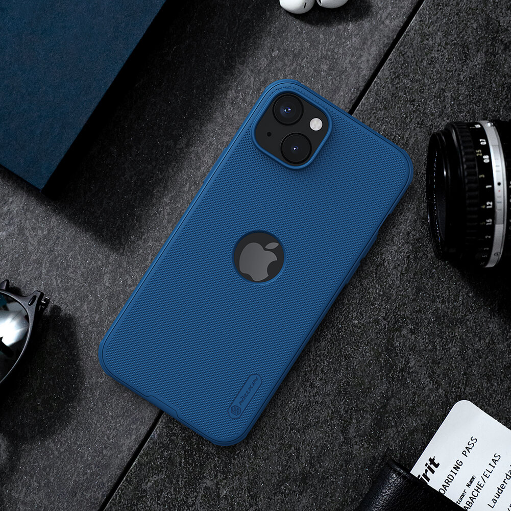 Чехол-крышка NILLKIN для Apple iPhone 15 Plus (iPhone 15+) 6.7 (2023) (с вырезом LOGO) (серия Frosted shield Pro)