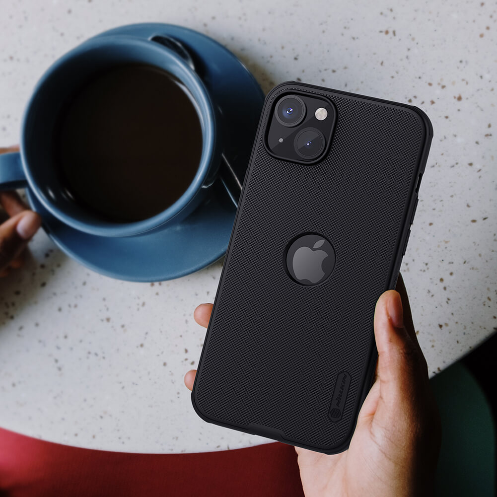 Чехол-крышка NILLKIN для Apple iPhone 15 Plus (iPhone 15+) 6.7 (2023) (с вырезом LOGO) (серия Frosted shield Pro)